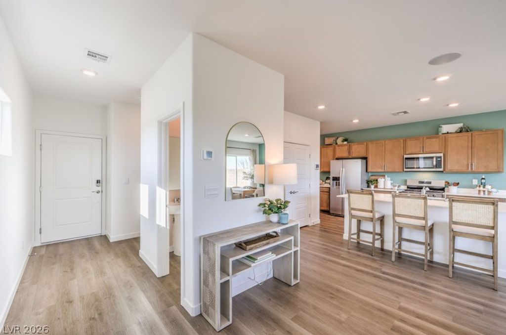 912 Alethea River Avenue, North Las Vegas, NV 89084 — photo 4
