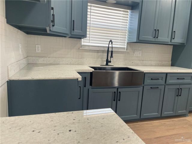 5716 Kingsley Lane, Edinburg, TX 78542