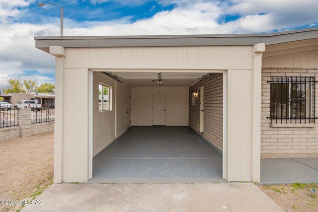 5174 Mountain Avenue, Tucson, AZ 85706