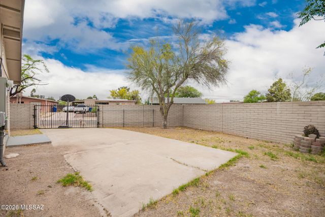 5174 Mountain Avenue, Tucson, AZ 85706