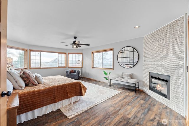 7613 176th Avenue E, Bonney Lake, WA 98391