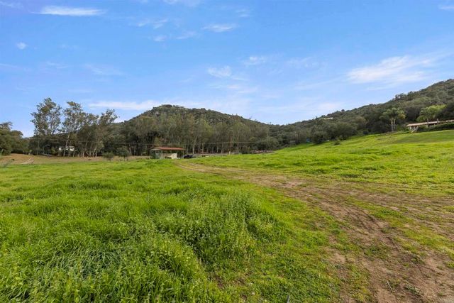 14215 WOODS VALLEY RD, Valley Center, CA 92082