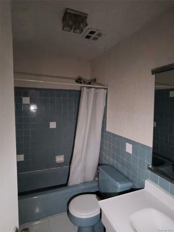 285 Sneden Place 285, Spring Valley, NY 10977