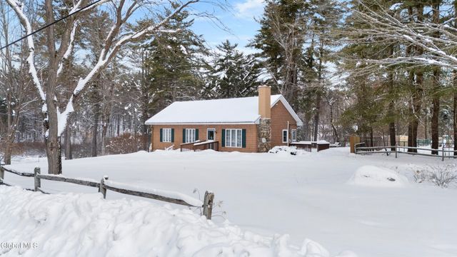 8 Higgins Road, Lake George, NY 12845