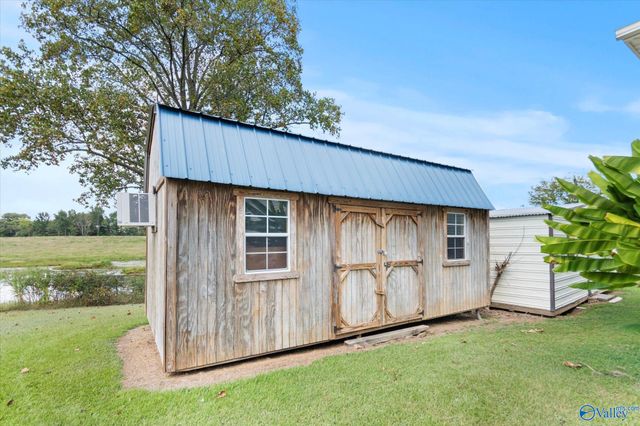 11 Powell Church Road, Falkville, AL 35622