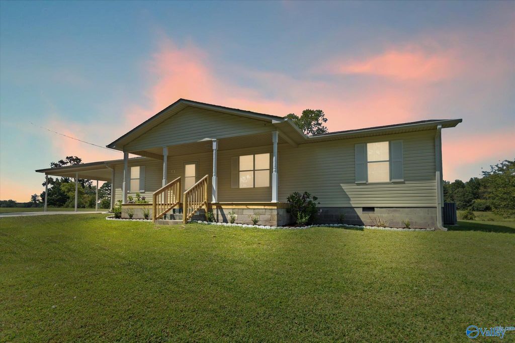 11 Powell Church Road, Falkville, AL 35622