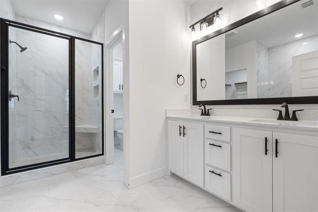 6903 SW Orange Avenue, Bentonville, AR 72713