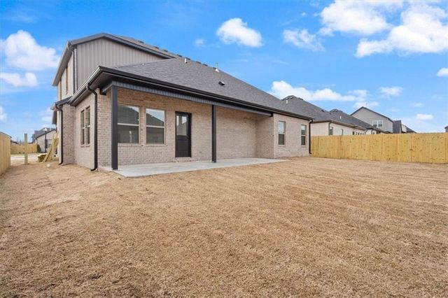 6903 SW Orange Avenue, Bentonville, AR 72713