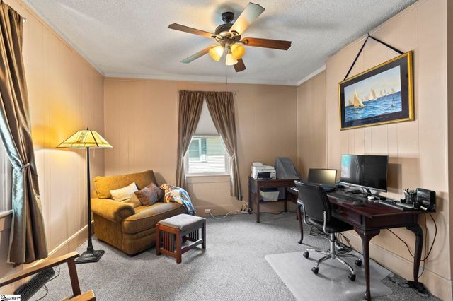 106 Webster Street, Slater, SC 29683