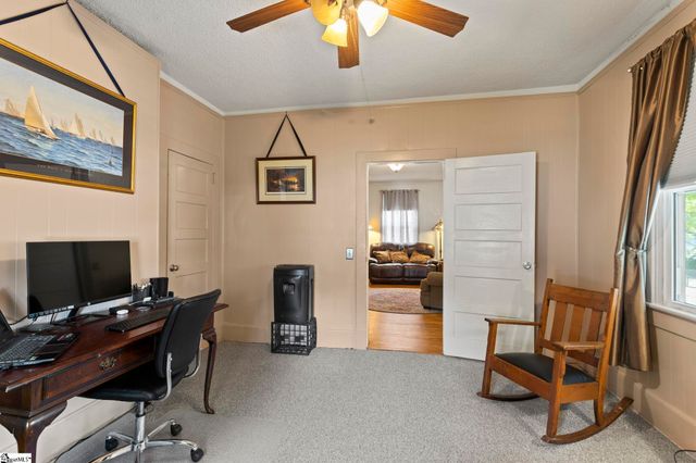 106 Webster Street, Slater, SC 29683
