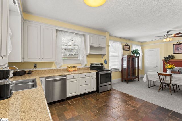 106 Webster Street, Slater, SC 29683