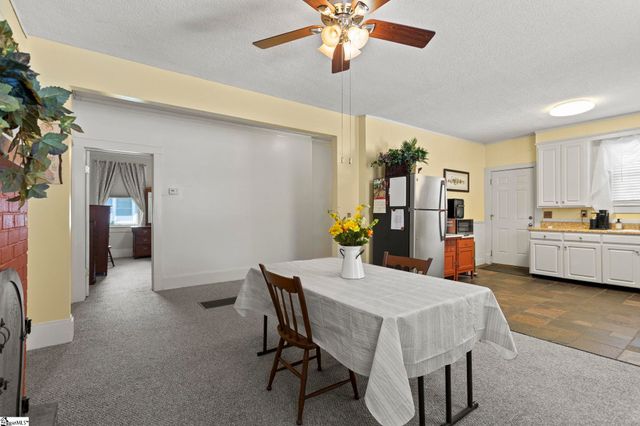 106 Webster Street, Slater, SC 29683