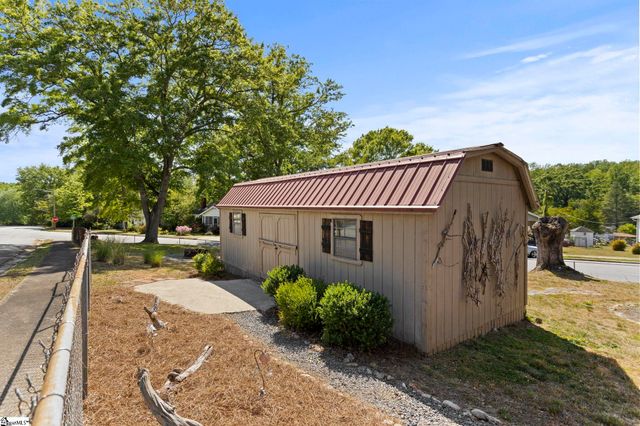 106 Webster Street, Slater, SC 29683