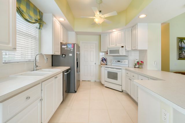 1351 St Lawrence Drive, Palm Beach Gardens, FL 33410