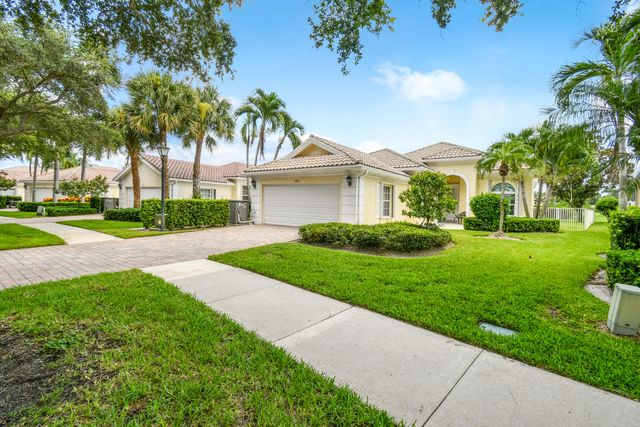 1351 St Lawrence Drive, Palm Beach Gardens, FL 33410