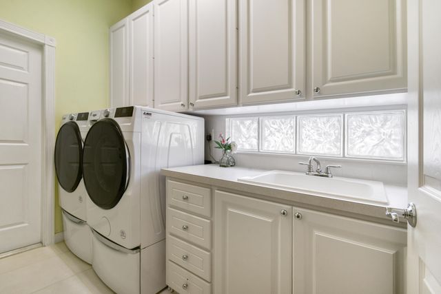 1351 St Lawrence Drive, Palm Beach Gardens, FL 33410