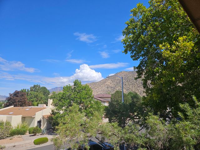 13216 Circulo Largo NE, Albuquerque, NM 87112
