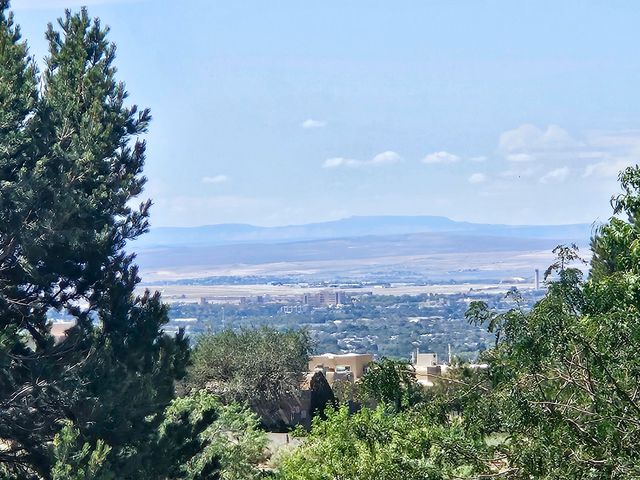 13216 Circulo Largo NE, Albuquerque, NM 87112