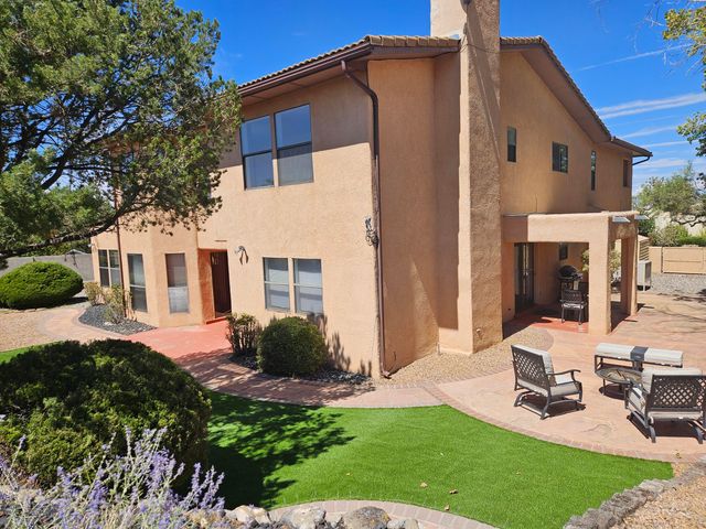 13216 Circulo Largo NE, Albuquerque, NM 87112