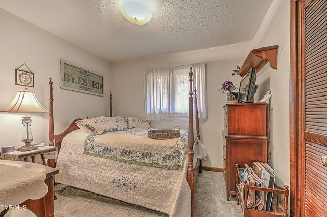 725 Gray Sta-Sul Springs Road, Jonesborough, TN 37659