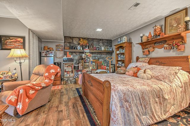 725 Gray Sta-Sul Springs Road, Jonesborough, TN 37659