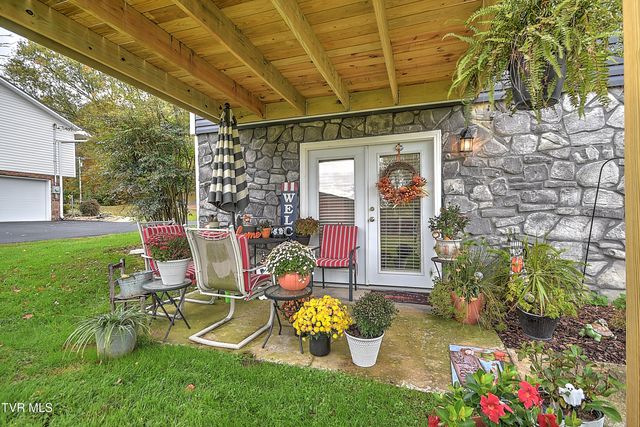 725 Gray Sta-Sul Springs Road, Jonesborough, TN 37659