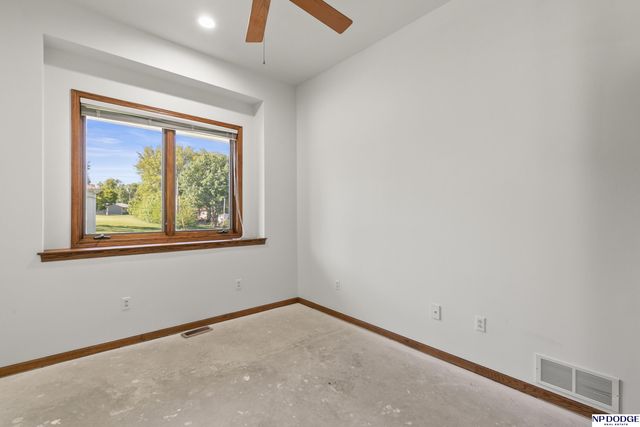 7731 S 31 Street, Bellevue, NE 68147