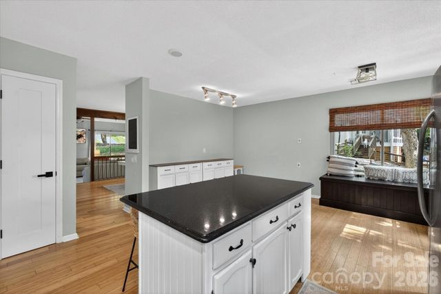 7611 Robin Crest Road, Charlotte, NC 28226