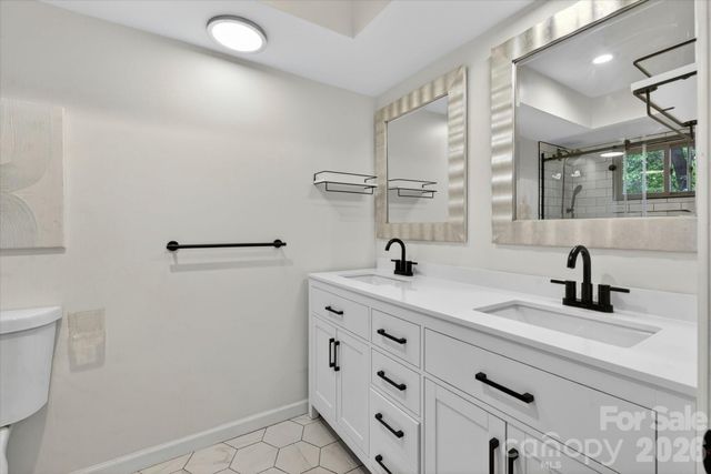7611 Robin Crest Road, Charlotte, NC 28226