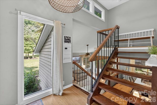 7611 Robin Crest Road, Charlotte, NC 28226
