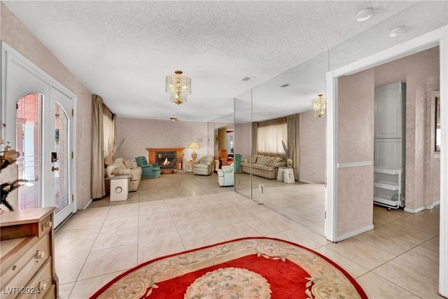 5290 Obannon Drive, Las Vegas, NV 89146