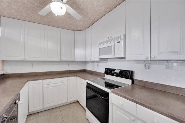 5290 Obannon Drive, Las Vegas, NV 89146