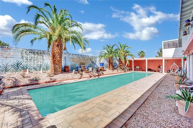 5290 Obannon Drive, Las Vegas, NV 89146