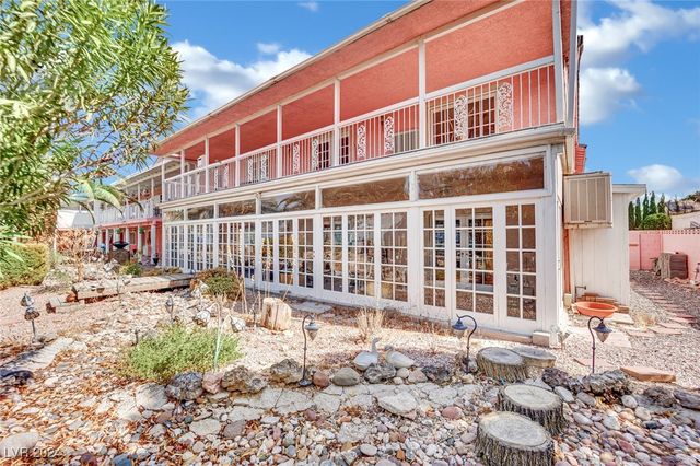 5290 Obannon Drive, Las Vegas, NV 89146