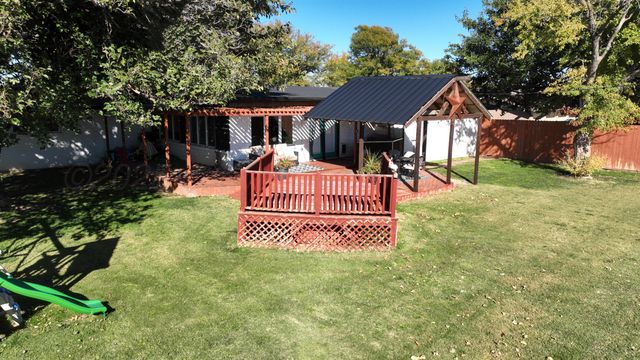 1707 W Bedford Street, Dimmitt, TX 79027