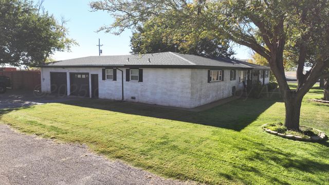 1707 W Bedford Street, Dimmitt, TX 79027
