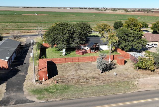 1707 W Bedford Street, Dimmitt, TX 79027