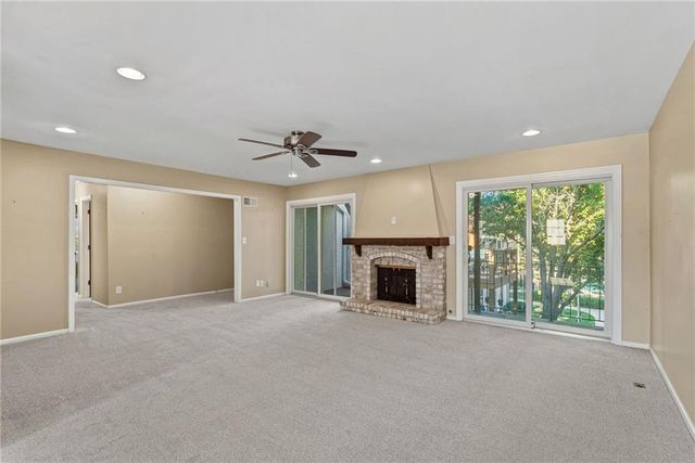 5717 METCALF Court, Overland Park, KS 66202