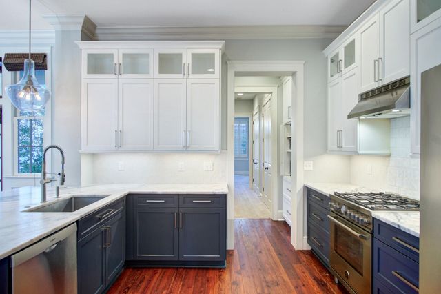 121 Sabal Court, Summerville, SC 29483