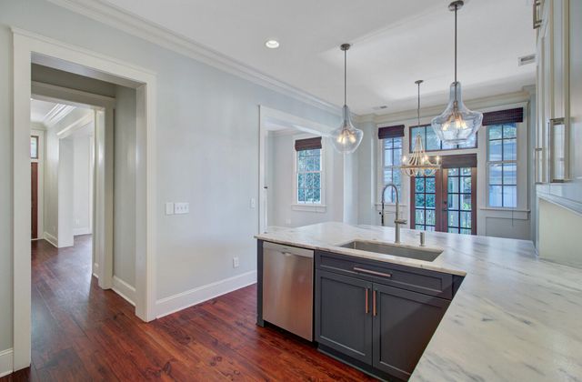 121 Sabal Court, Summerville, SC 29483