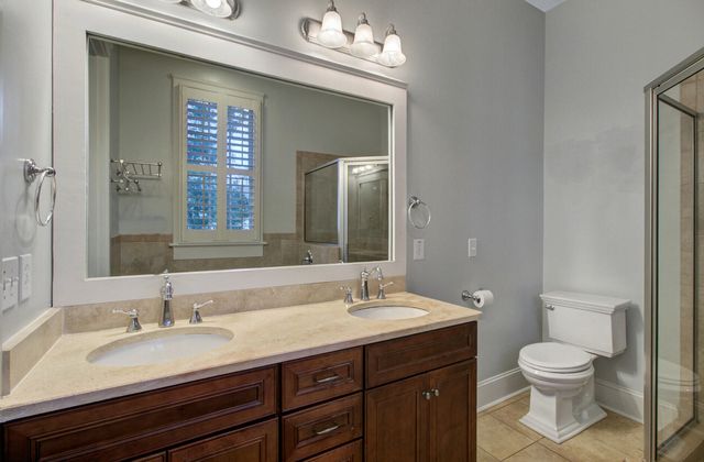 121 Sabal Court, Summerville, SC 29483