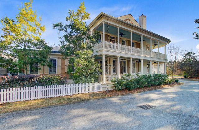 121 Sabal Court, Summerville, SC 29483