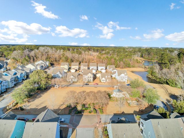 121 Sabal Court, Summerville, SC 29483