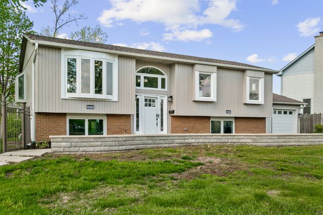 2824 Jonquil Lane, Woodridge, IL 60517