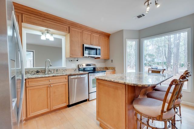 36 Sweet Bay Ln, Hilton Head Island, SC 29926