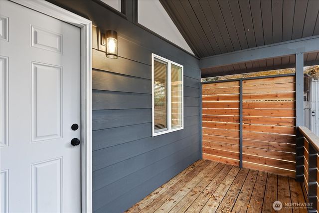 10439 17th Avenue SW, Seattle, WA 98146