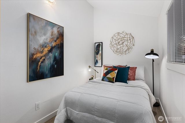 10439 17th Avenue SW, Seattle, WA 98146