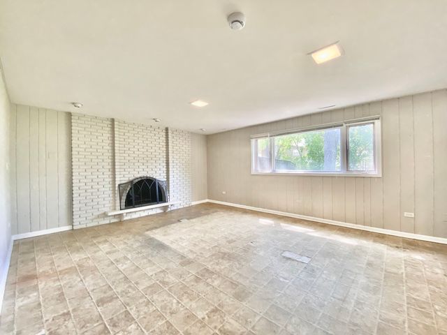 22962 Bruce Drive, Richton Park, IL 60471