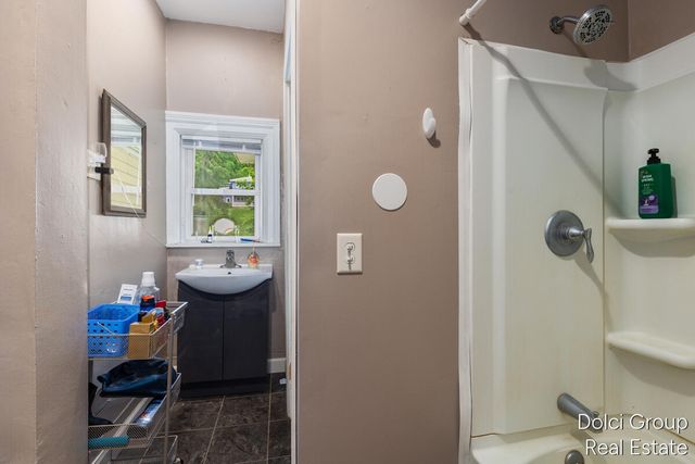 145 Lafayette Street, Ionia City, MI 48846