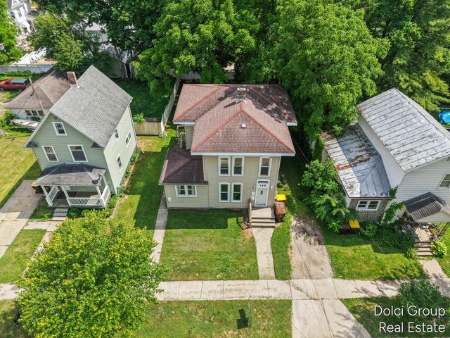 145 Lafayette Street, Ionia City, MI 48846